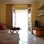 Colonial *